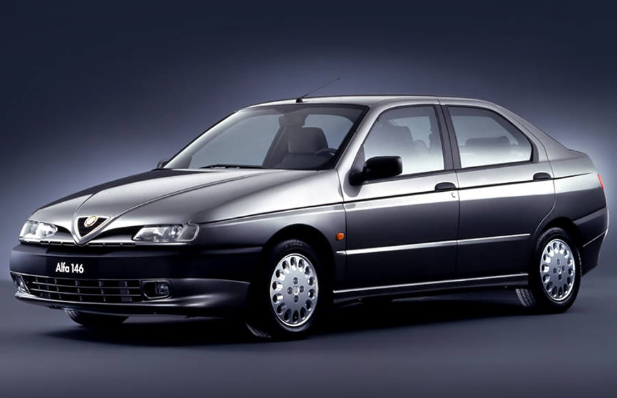 Седан Alfa Romeo 146