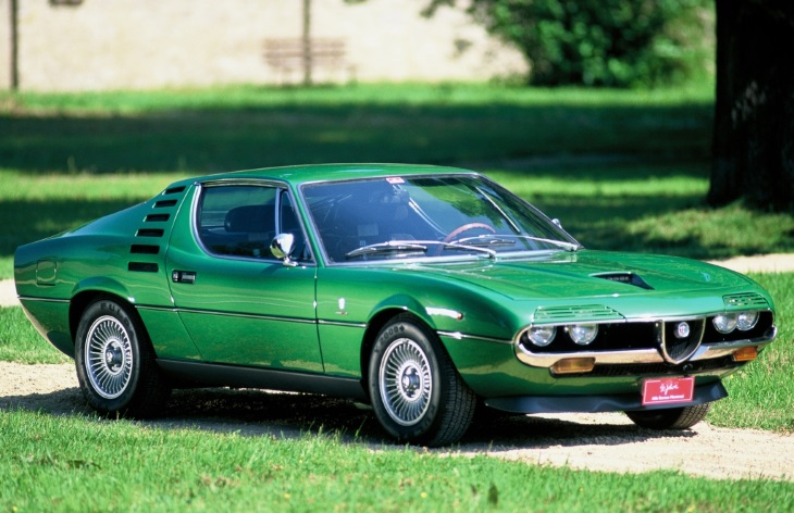 ���� Alfa Romeo Montreal