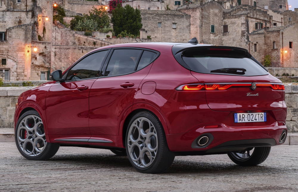 ��������� Alfa Romeo Tonale