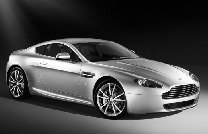 Купе Aston Martin V8 Vantage
