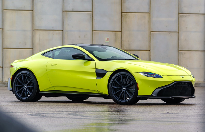 ���� Aston Martin Vantage