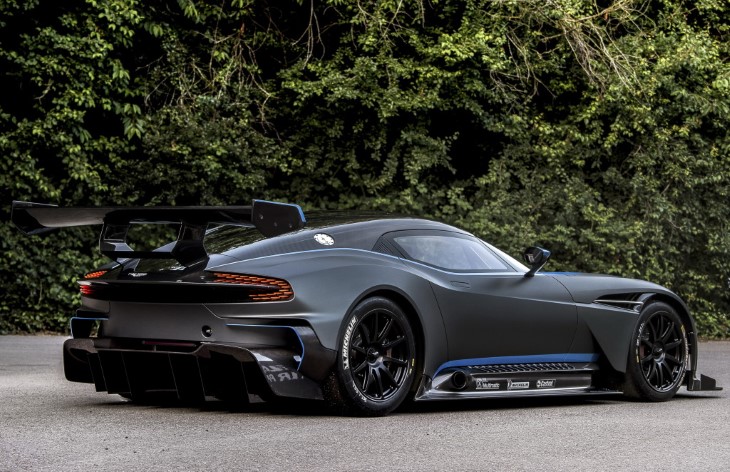 ���� Aston Martin Vulcan