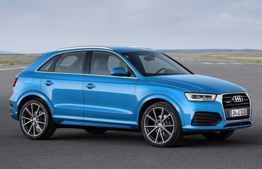 Кроссовер Audi Q3 первого поколения после рестайлинга 2015 года