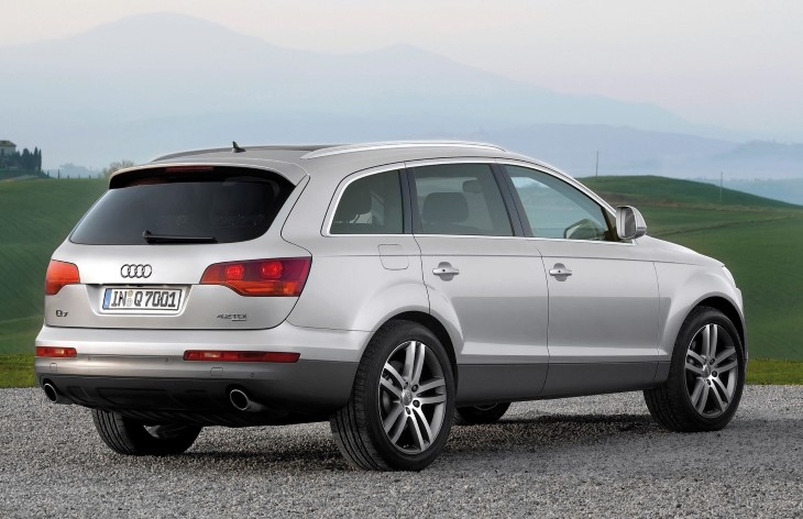 Кроссовер Audi Q7 первого поколения, 2005–2015