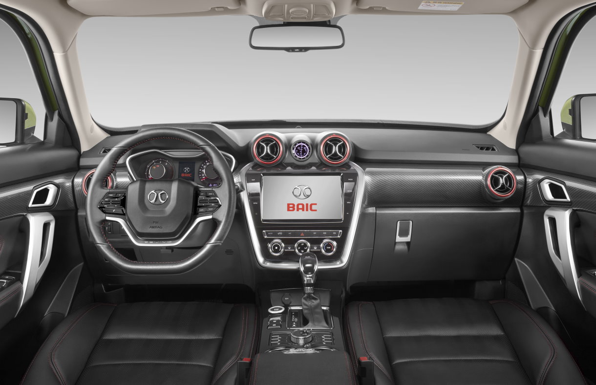 Салон кроссовера BAIC Beijing BJ20