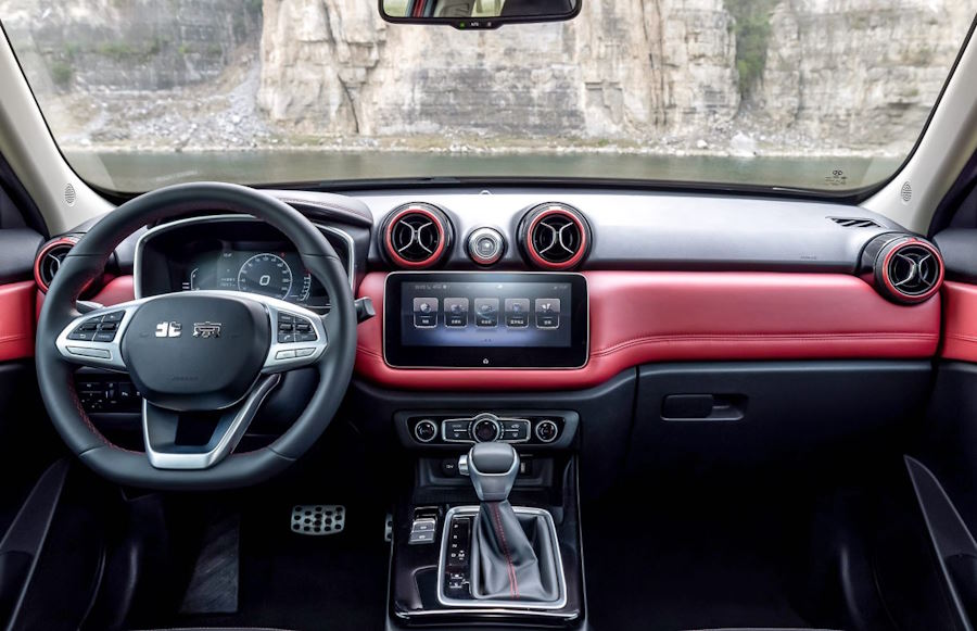 Салон кроссовера BAIC Beijing BJ30