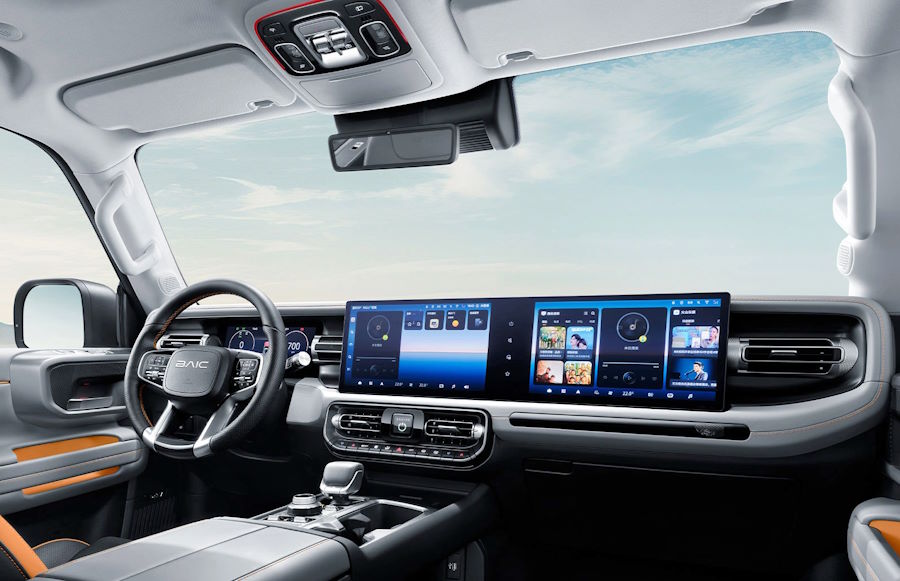 Салон внедорожника BAIC BJ41