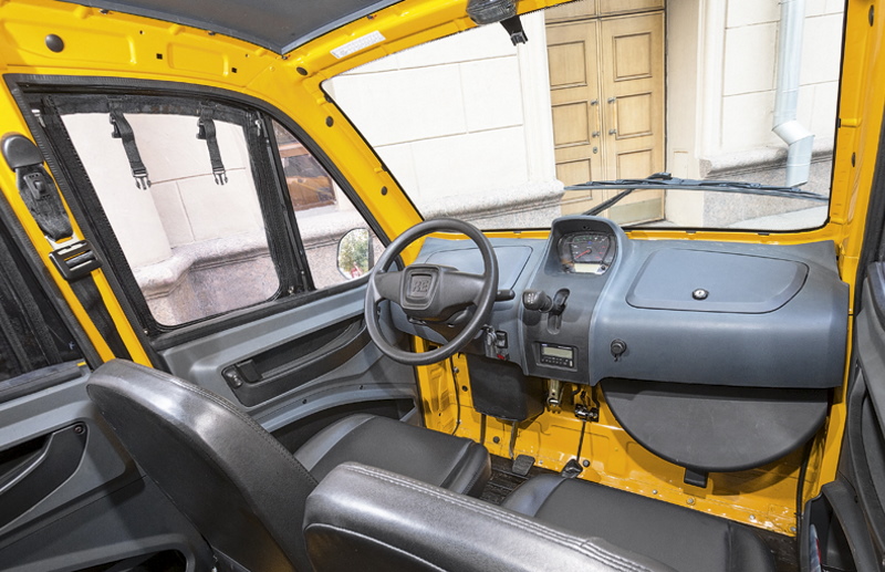 �������� ���������� Bajaj Qute