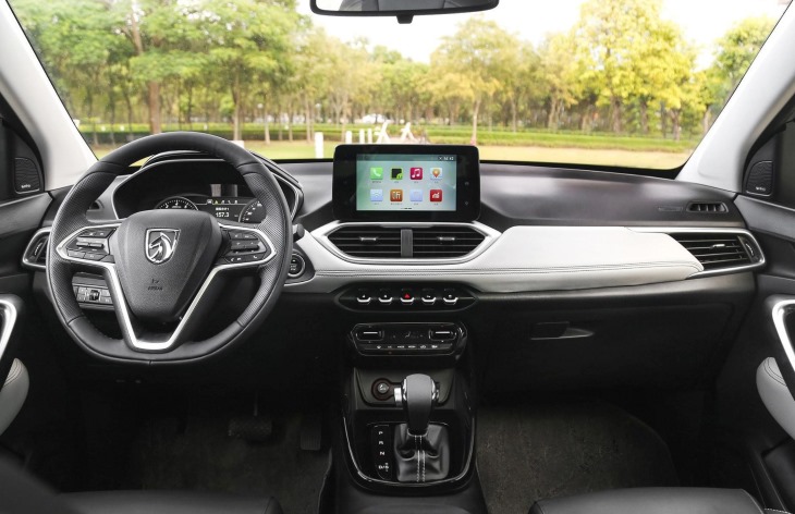 �������� ���������� Baojun 530
