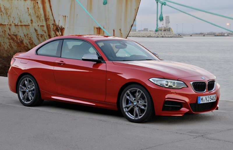 Купе BMW 2 серии первого поколения (F22)
