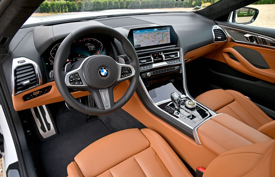 Салон купе BMW 8 серии