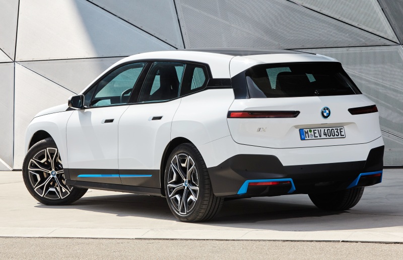 ��������� BMW iX