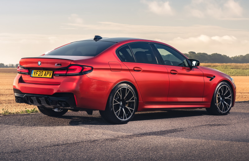 ����� BMW M5
