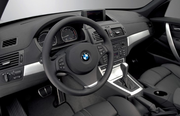 Кроссовер BMW X3 первого поколения (E83), 2003-2010