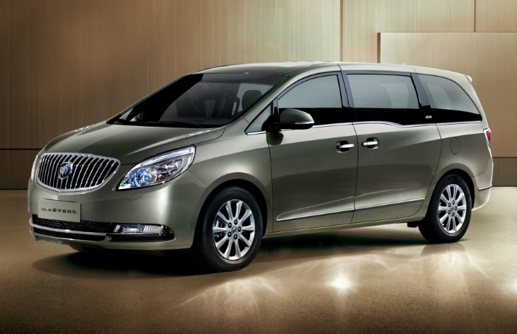 Минивэн Buick GL8 второго поколения