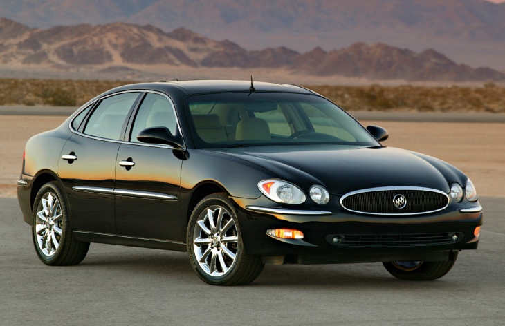 ����� Buick LaCrosse ������� ���������, 2004�2008