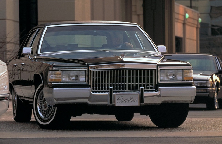 ����� Cadillac Brougham, 1986�1992