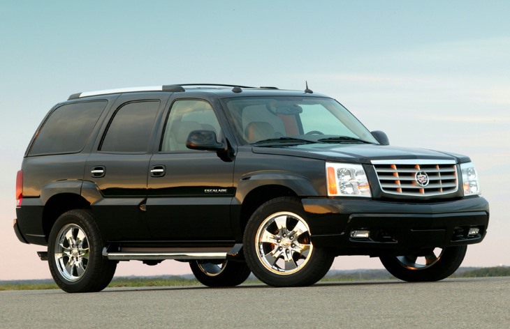 ����������� Cadillac Escalade ������� ���������, 2001�2006