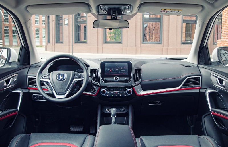 �������� ���������� Changan CS55