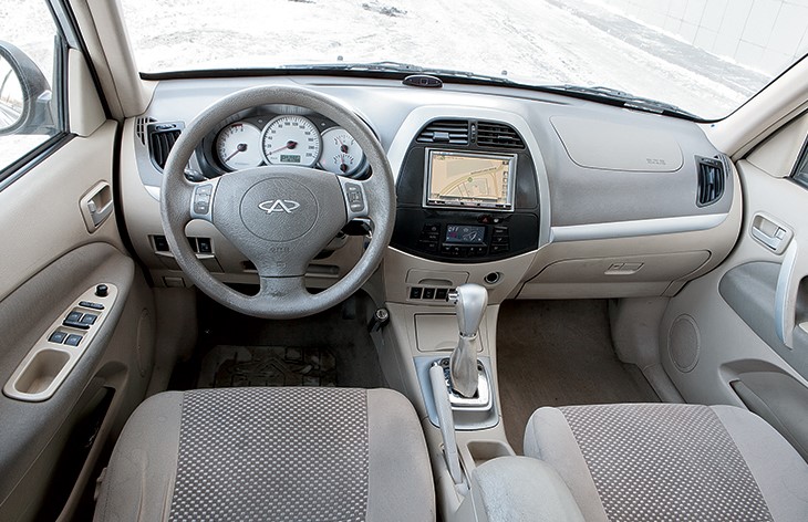 Интерьер кроссовера Chery Tiggo