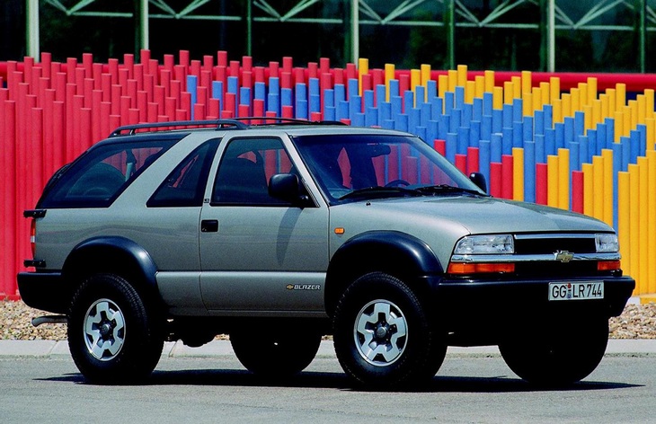 Внедорожник Chevrolet Blazer второго поколения после рестайлинга (американская версия), 1997–2005