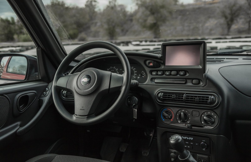 Интерьер внедорожника Chevrolet Niva