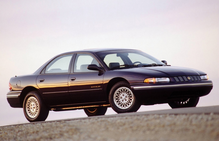 Седан Chrysler Concorde первого поколения, 1993–1997