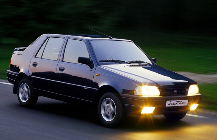 Хэтчбек Dacia SupeRNova, 2000–2003