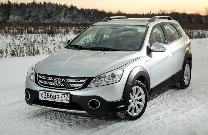 Хэтчбек DFM H30 Cross