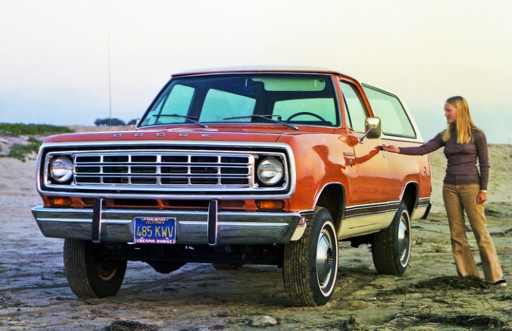����������� Dodge Ramcharger ������� ���������