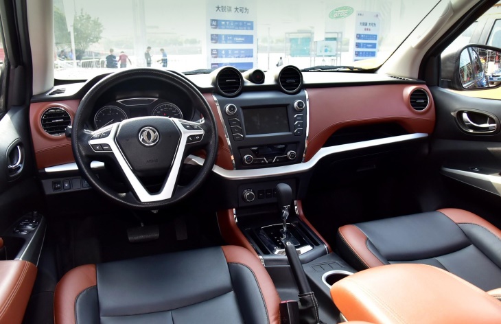 �������� ������ Dongfeng Rich 6