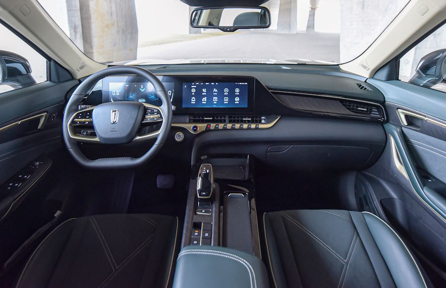 ����� ���������� FAW Bestune T55