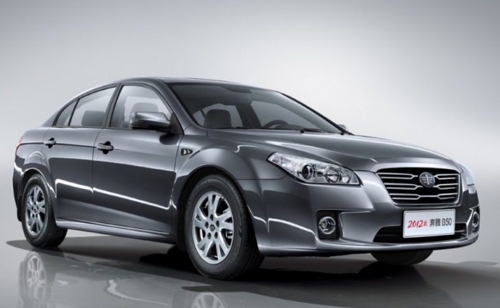 Седан FAW Besturn B50 первого поколения