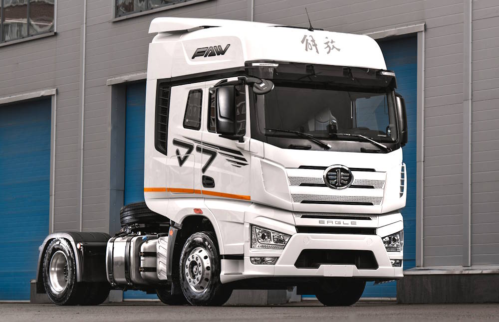 ����� FAW J7