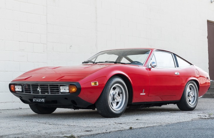 ���� Ferrari 365 GTC/4