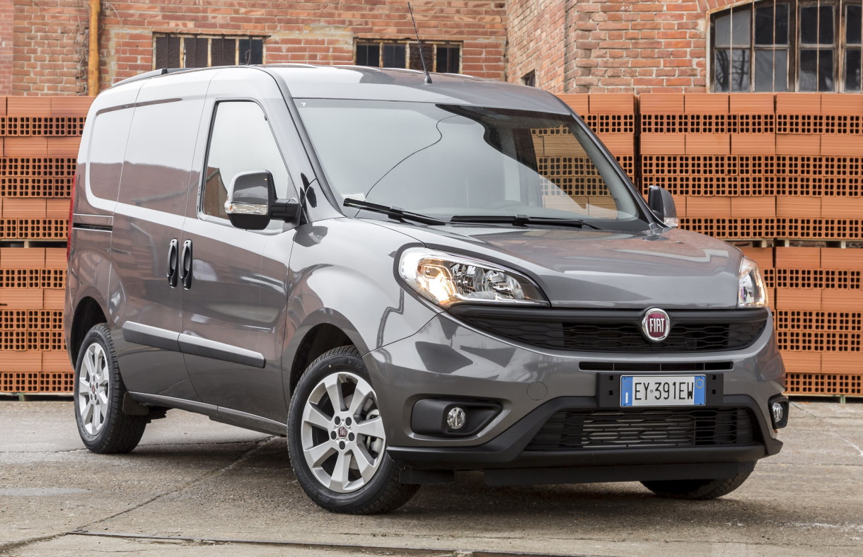Фургон Fiat Doblo Cargo после рестайлинга 2015 года
