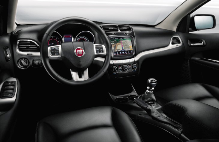 Интерьер минивэна Fiat Freemont, 2011-2016