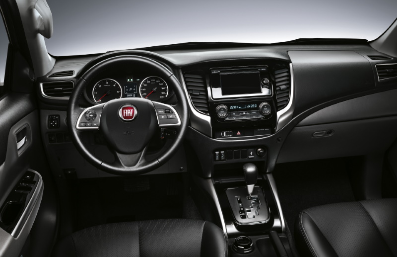 Интерьер пикапа Fiat Fullback