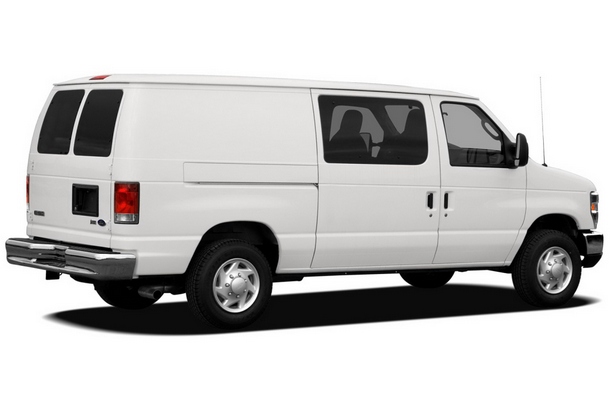 ������ Ford E-150