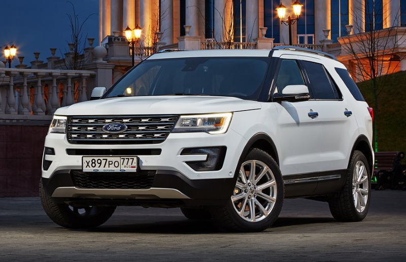 Кроссовер Ford Explorer пятого поколения после рестайлинга, 2015–2019