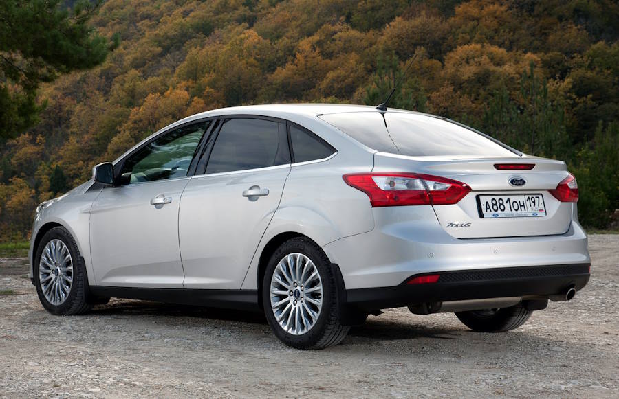 Седан Ford Focus третьего поколения