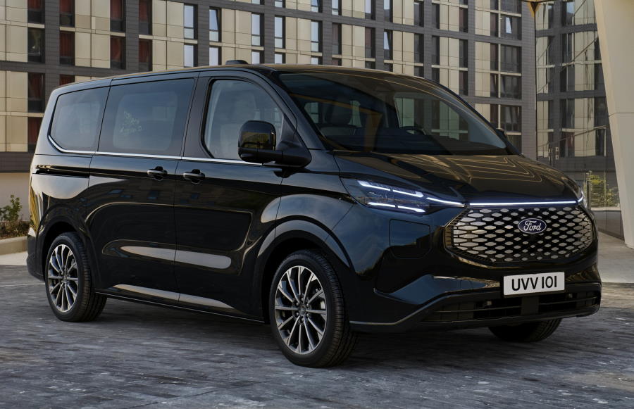 Микроавтобус Ford Tourneo Custom