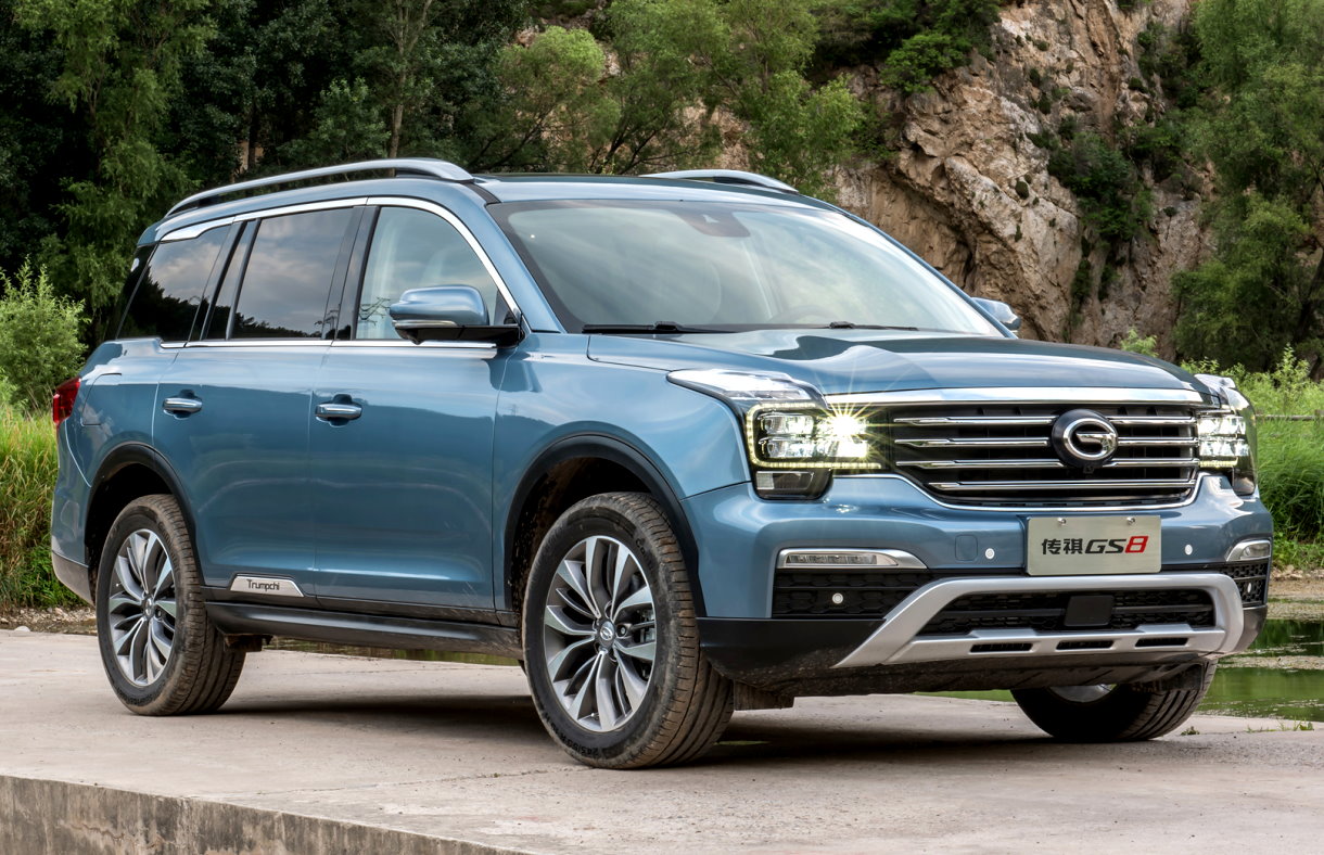 Кроссовер GAC GS8 первого поколения