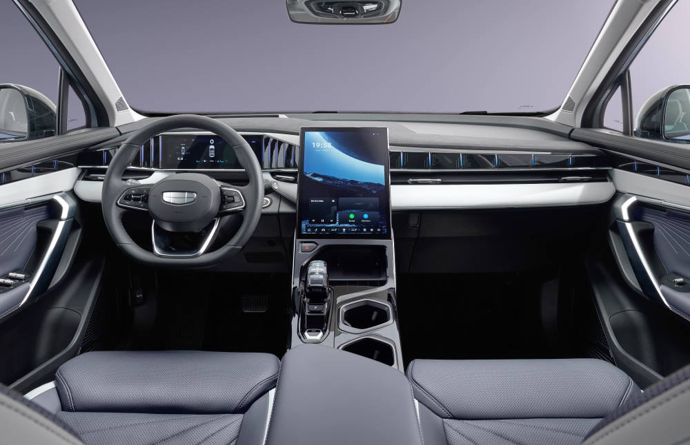 ����� ���������� Geely Atlas