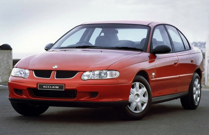 ����� Holden Commodore �������� ���������, ����� VX, 2000�2002