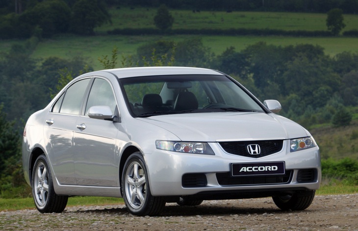 Седан Honda Accord седьмого поколения (европейская версия), 2002–2008