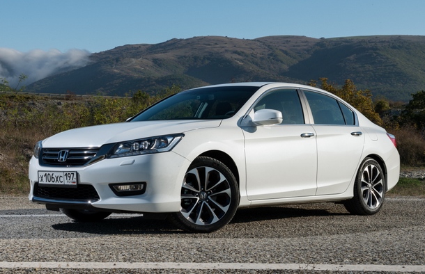 Седан Honda Accord