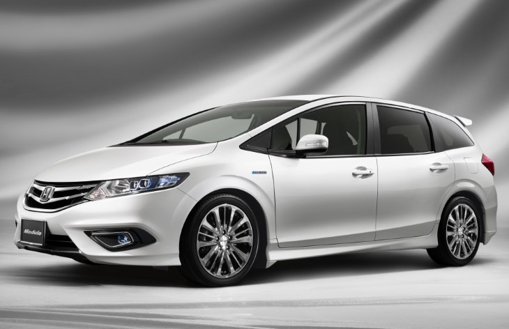 Минивэн Honda Jade