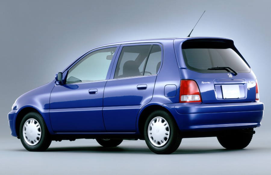 Пятидверный хэтчбек Honda Logo