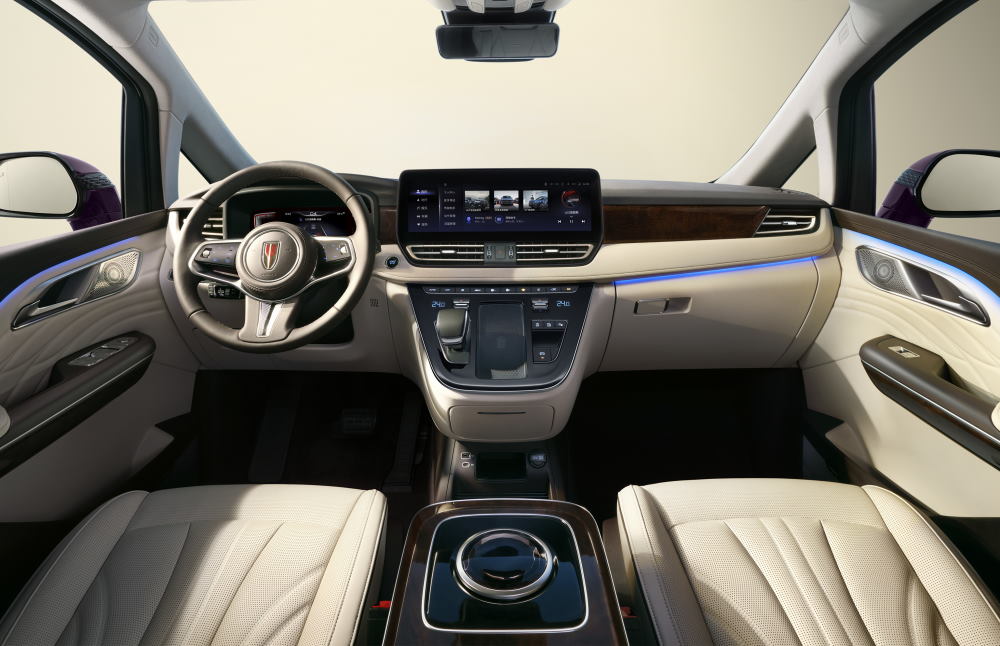 ����� �������� Hongqi HQ9